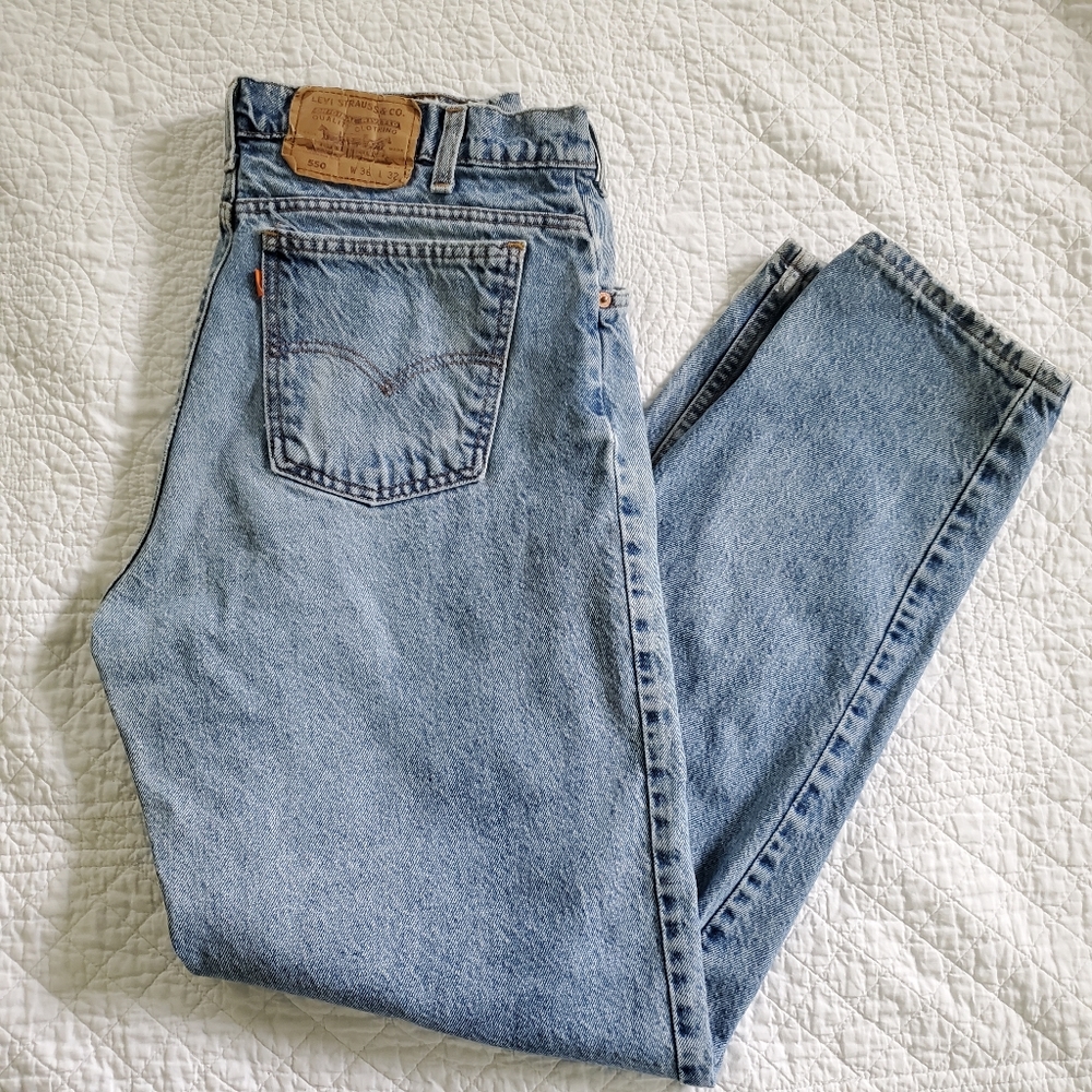 Vintage Levi's jeans 550 fit 36x32"